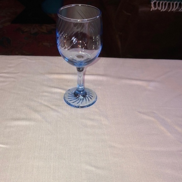 None Other - 𝅺wine Glass